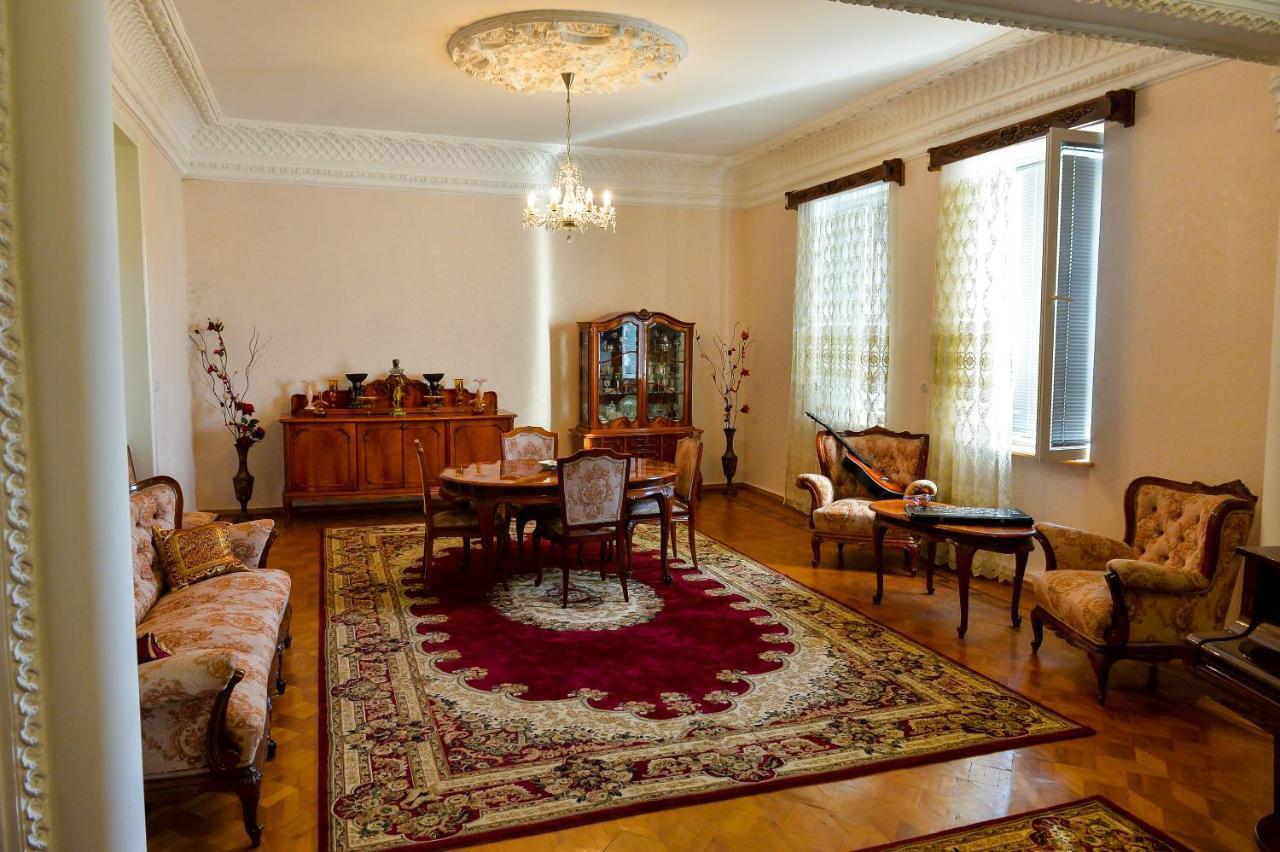 Gold Guest House Kutaisi Dış mekan fotoğraf
