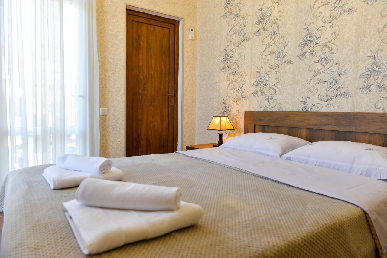 Gold Guest House Kutaisi Dış mekan fotoğraf
