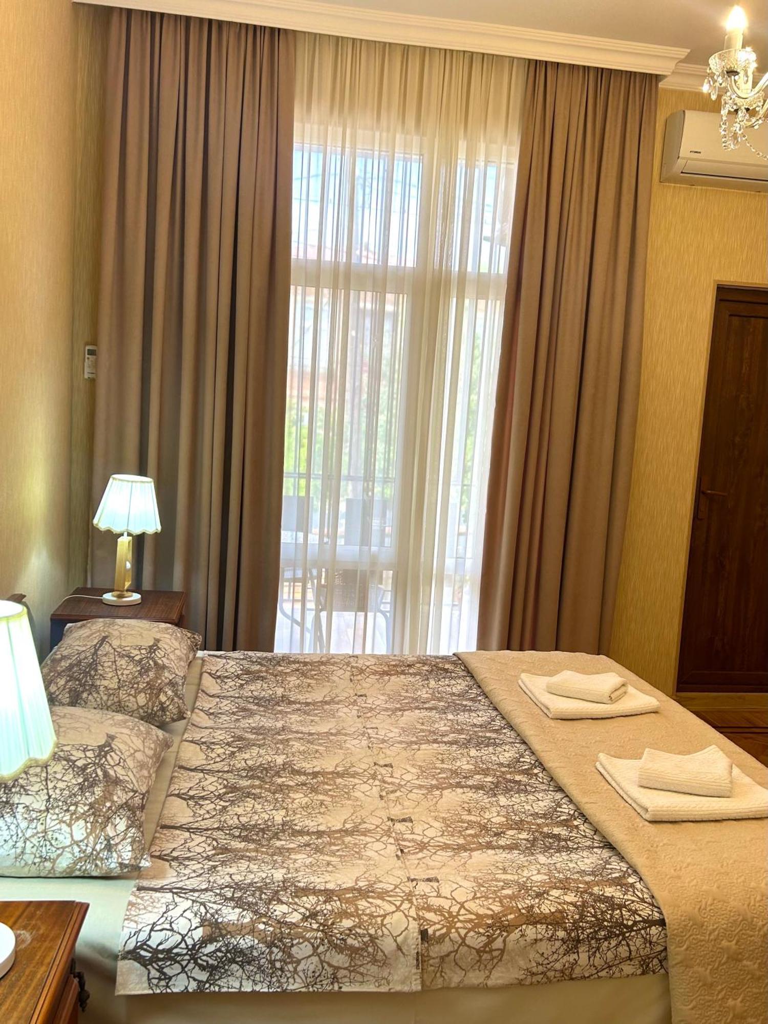 Gold Guest House Kutaisi Dış mekan fotoğraf